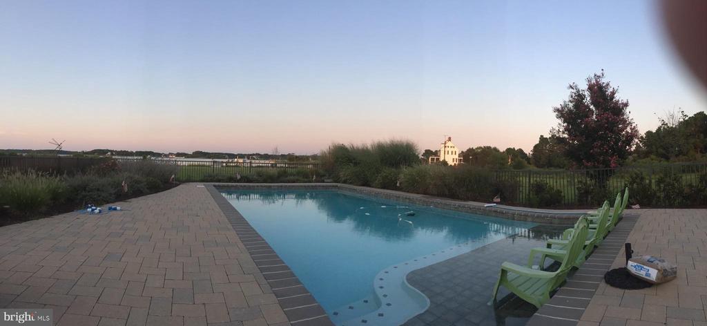 4903 MALLARD COVE