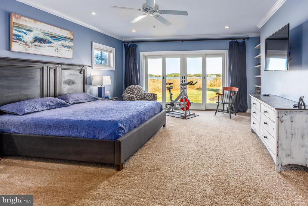 4903 MALLARD COVE