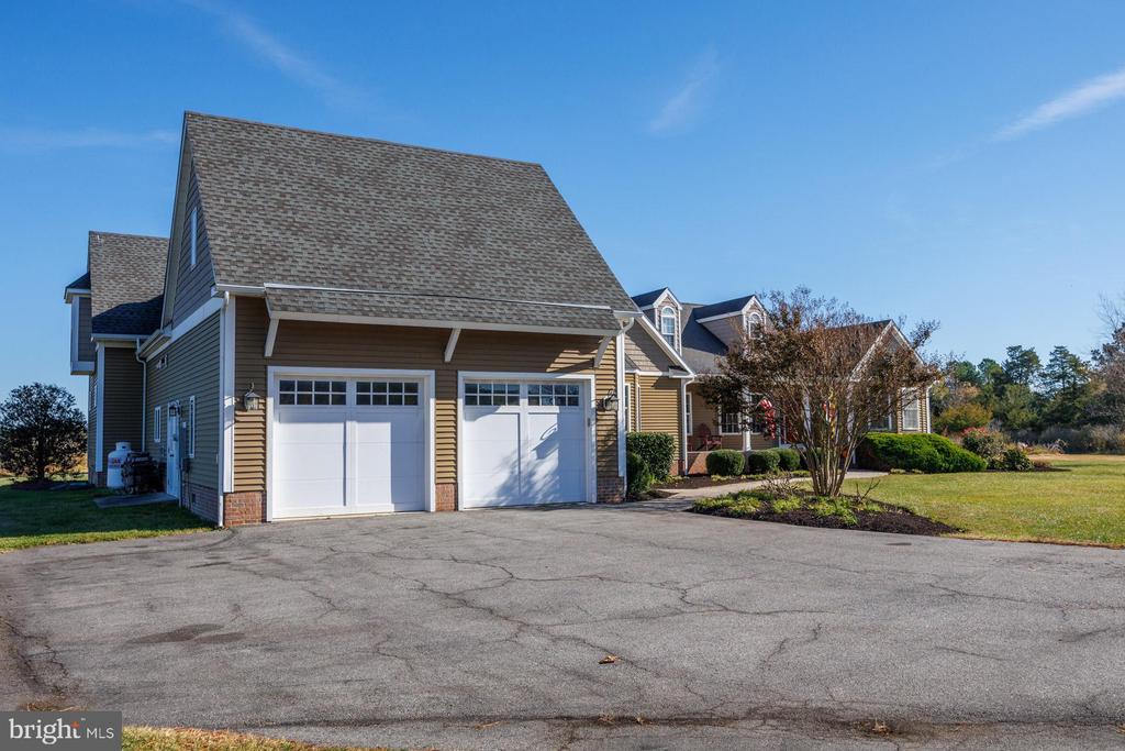 4903 MALLARD COVE