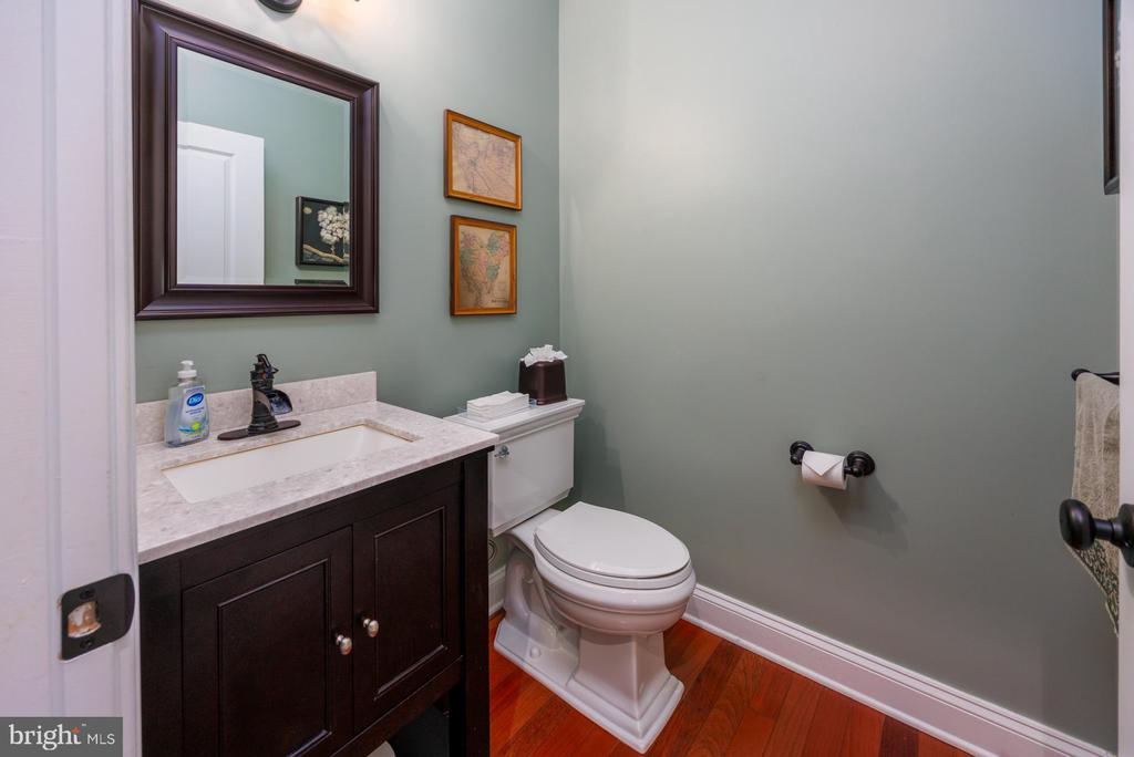 4903 MALLARD COVE