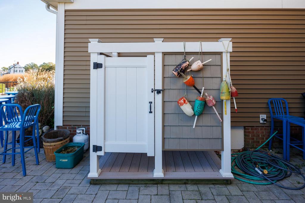 4903 MALLARD COVE