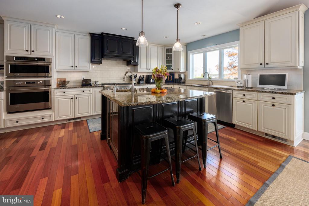 4903 MALLARD COVE