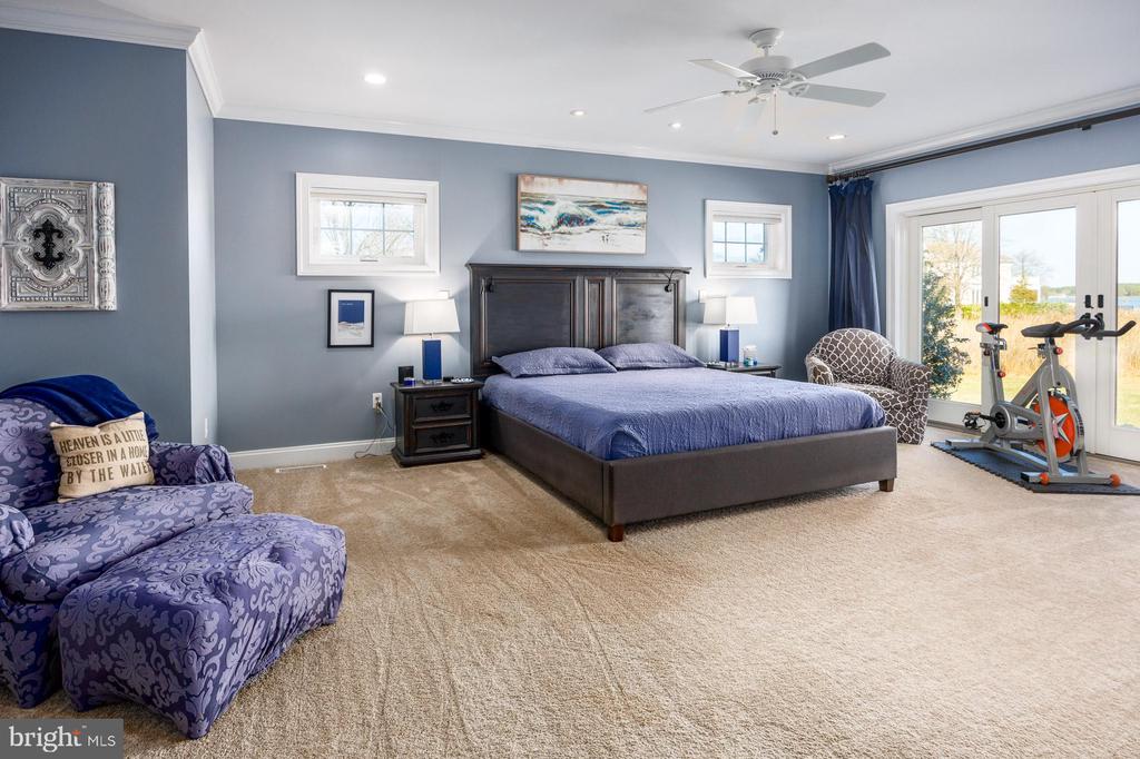 4903 MALLARD COVE