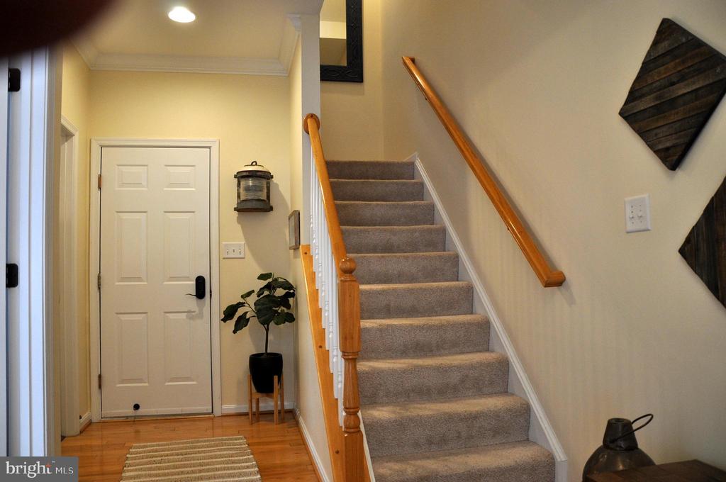 105 SAILORS LANE 105
