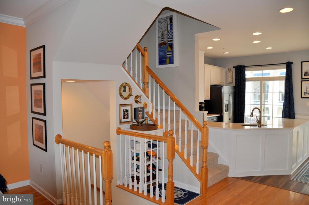105 SAILORS LANE 105