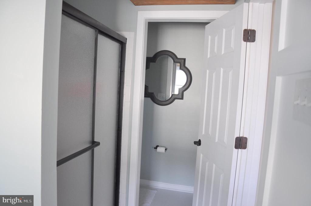 105 SAILORS LANE 105