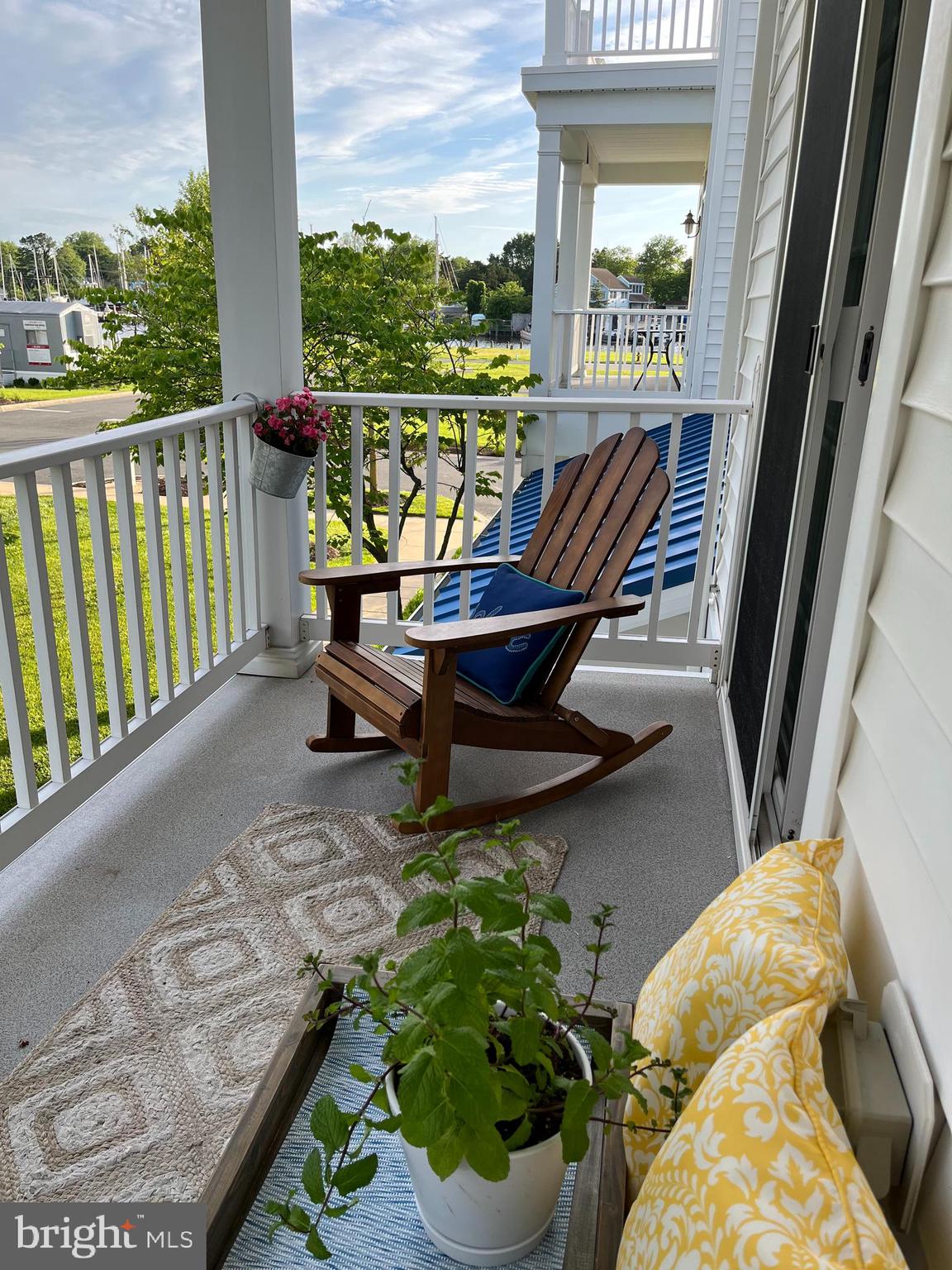105 SAILORS LANE 105