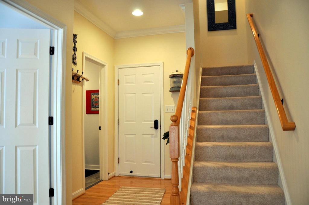 105 SAILORS LANE 105