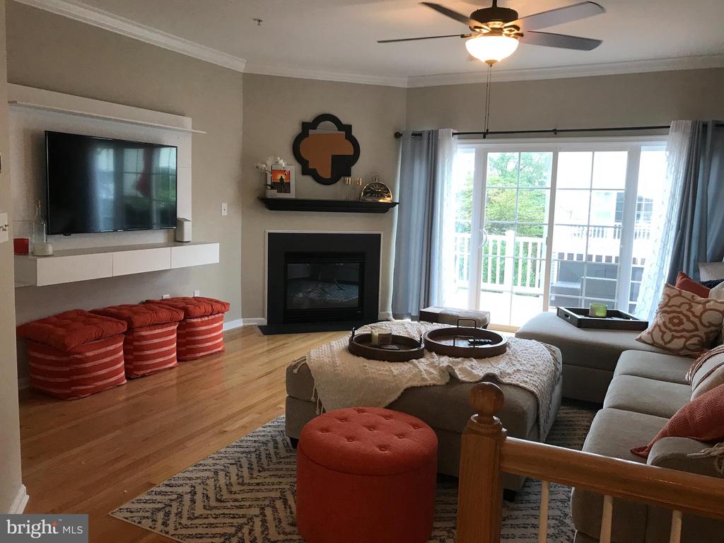 105 SAILORS LANE 105