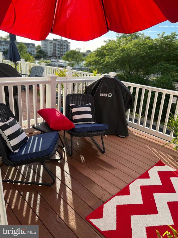 105 SAILORS LANE 105