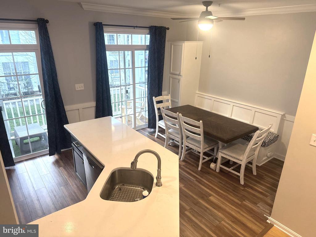 105 SAILORS LANE 105