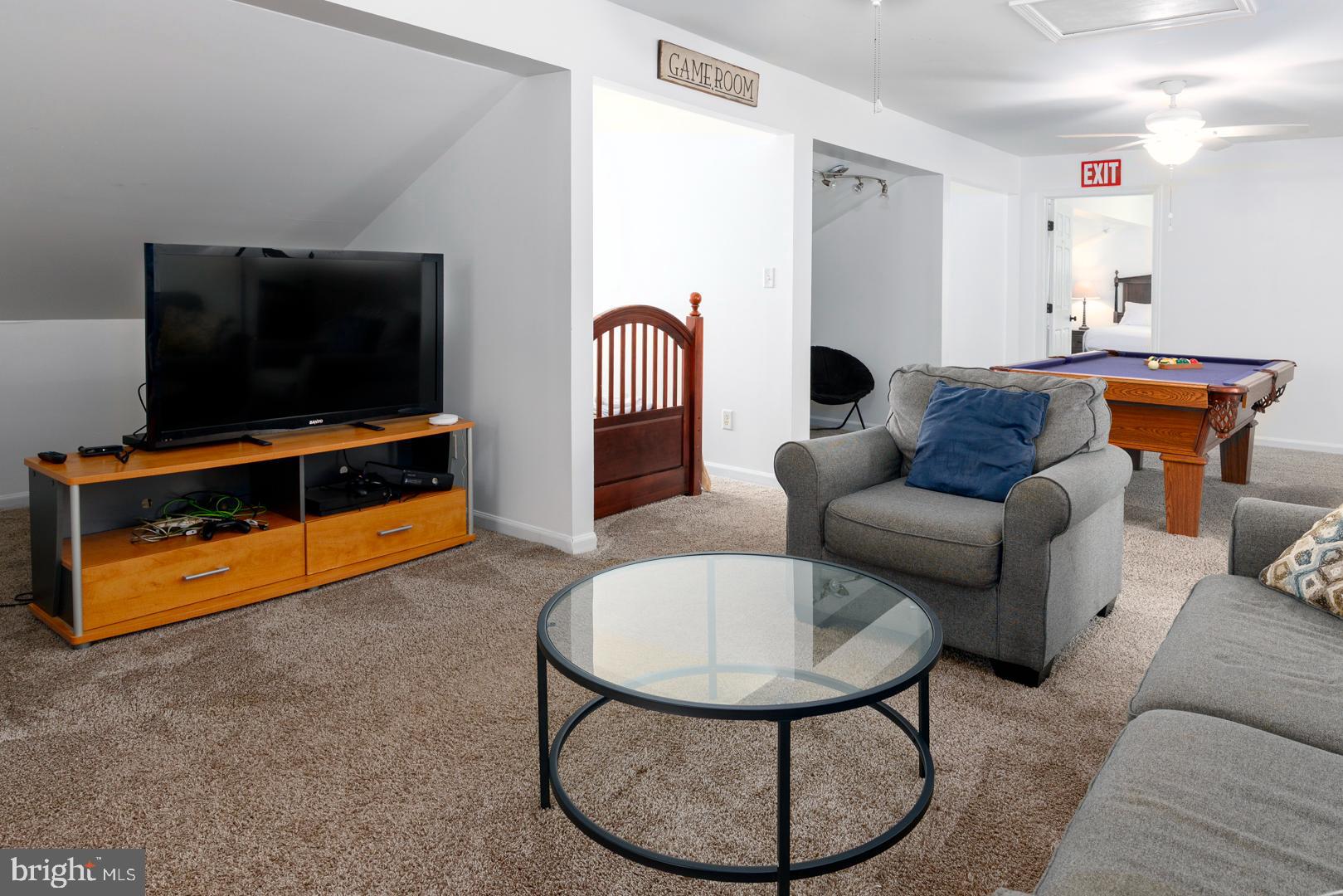 1313 BROADVIEW DRIVE