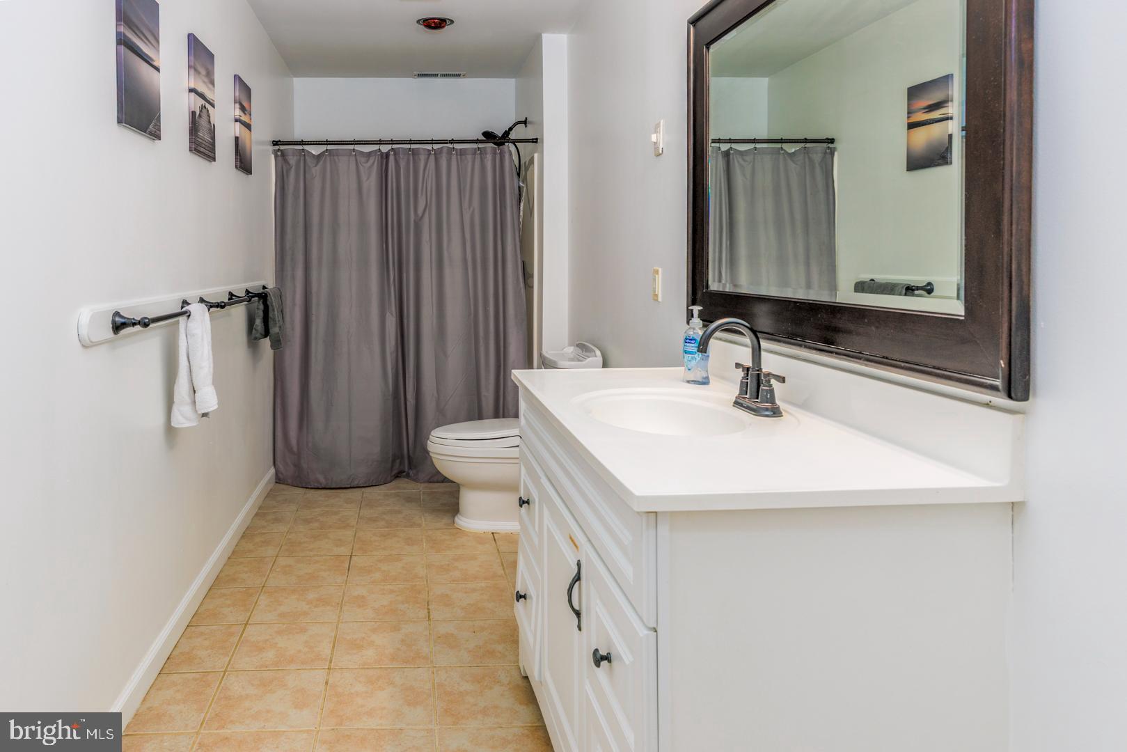 1313 BROADVIEW DRIVE