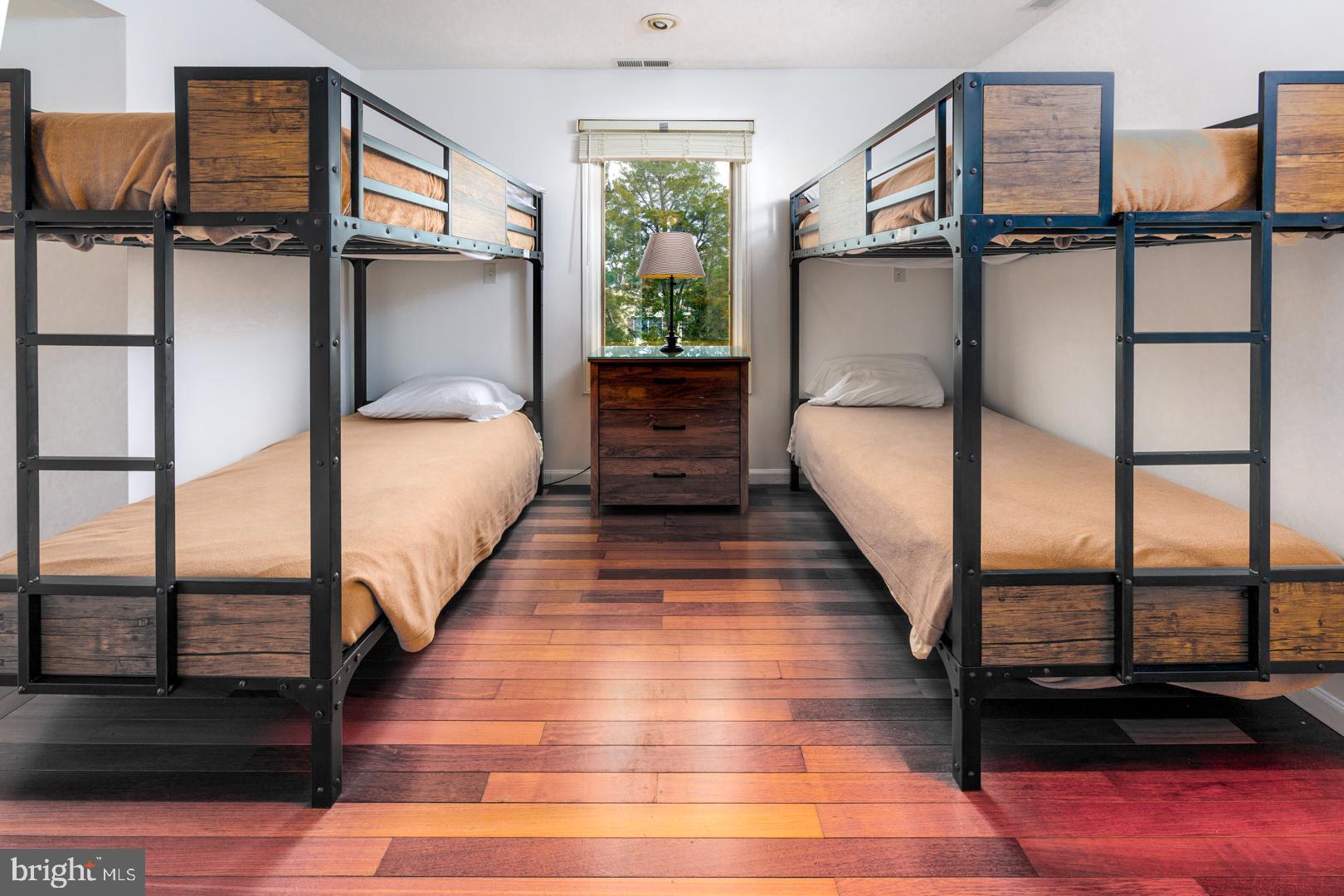 1313 BROADVIEW DRIVE