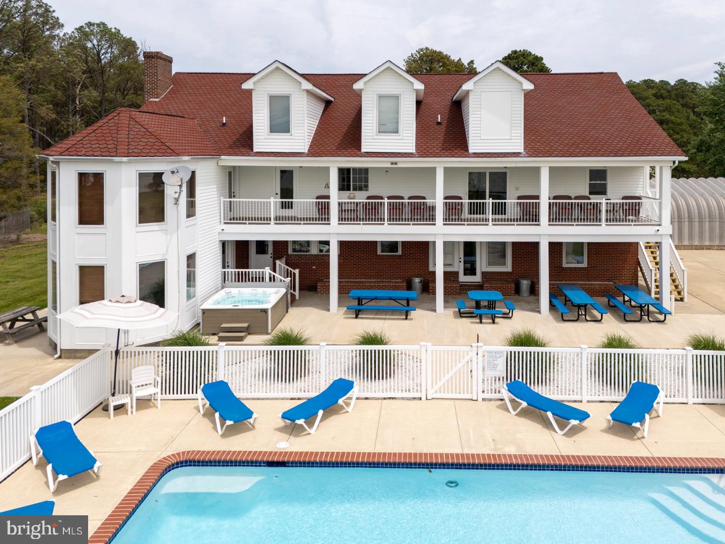 1313 BROADVIEW DRIVE