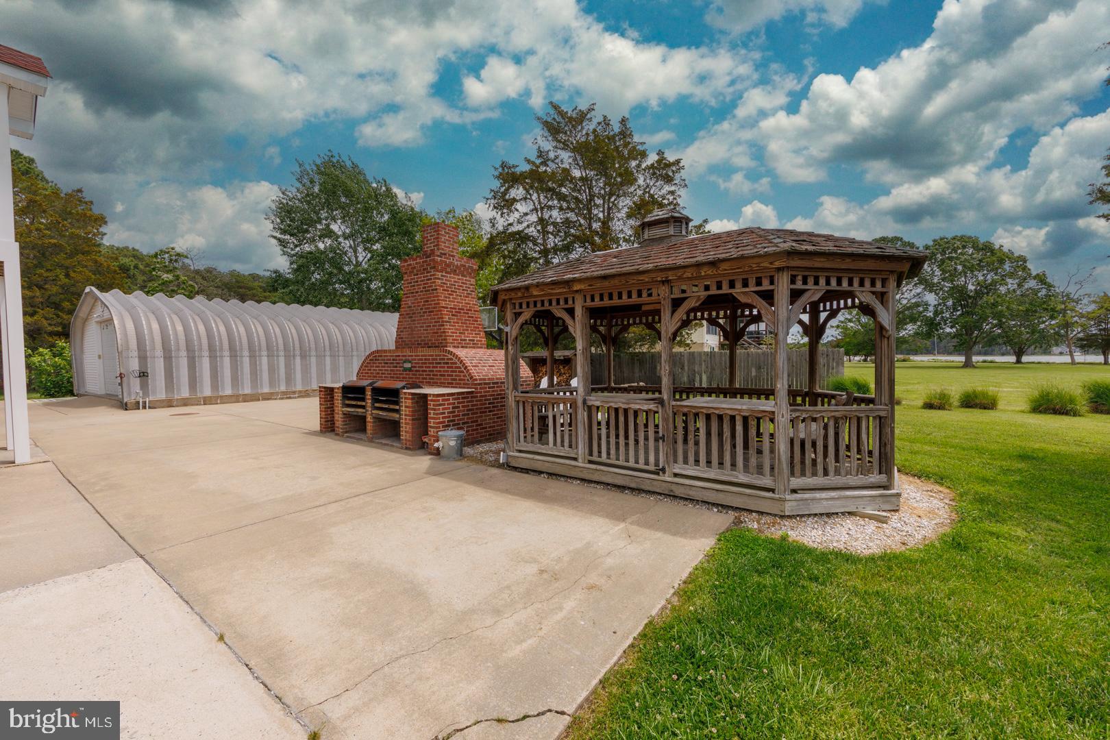 1313 BROADVIEW DRIVE