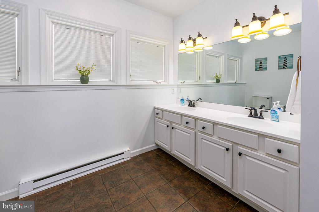 1313 BROADVIEW DRIVE