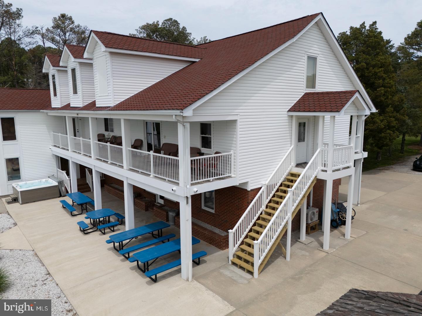 1313 BROADVIEW DRIVE