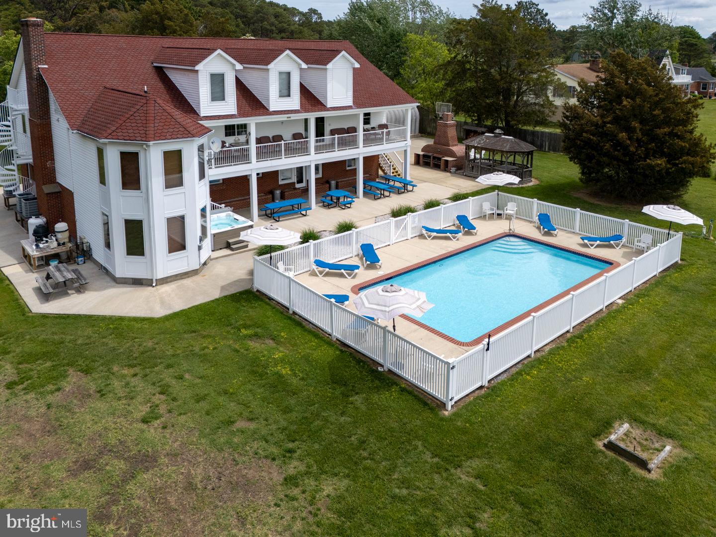 1313 BROADVIEW DRIVE