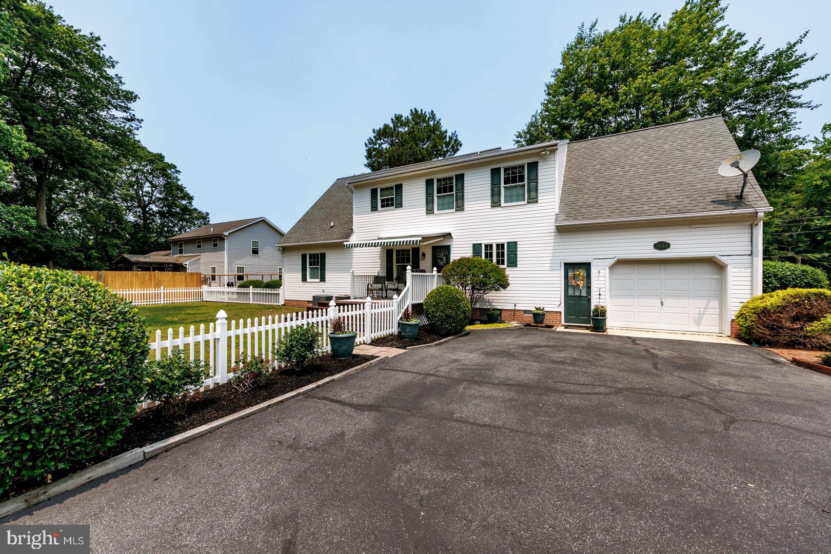 5644 CLIFTON WOODS DRIVE
