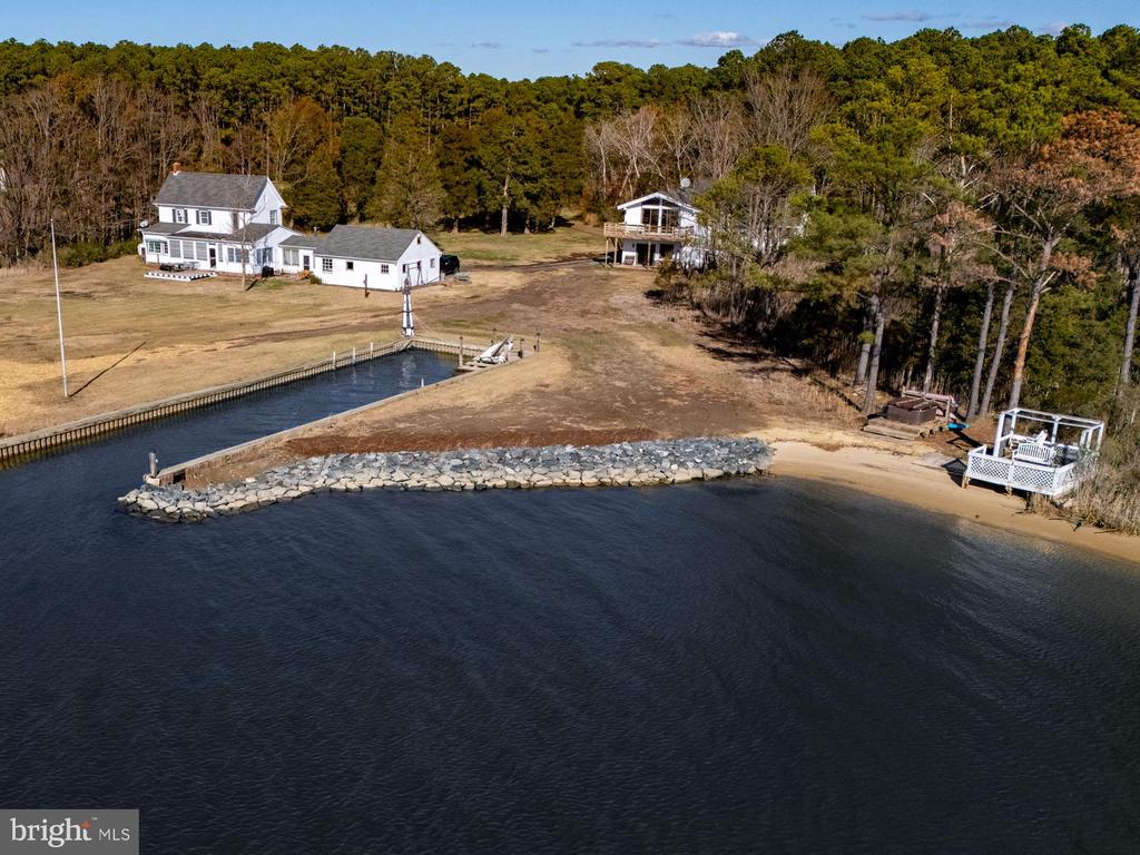 1308 TOWN POINT ROAD