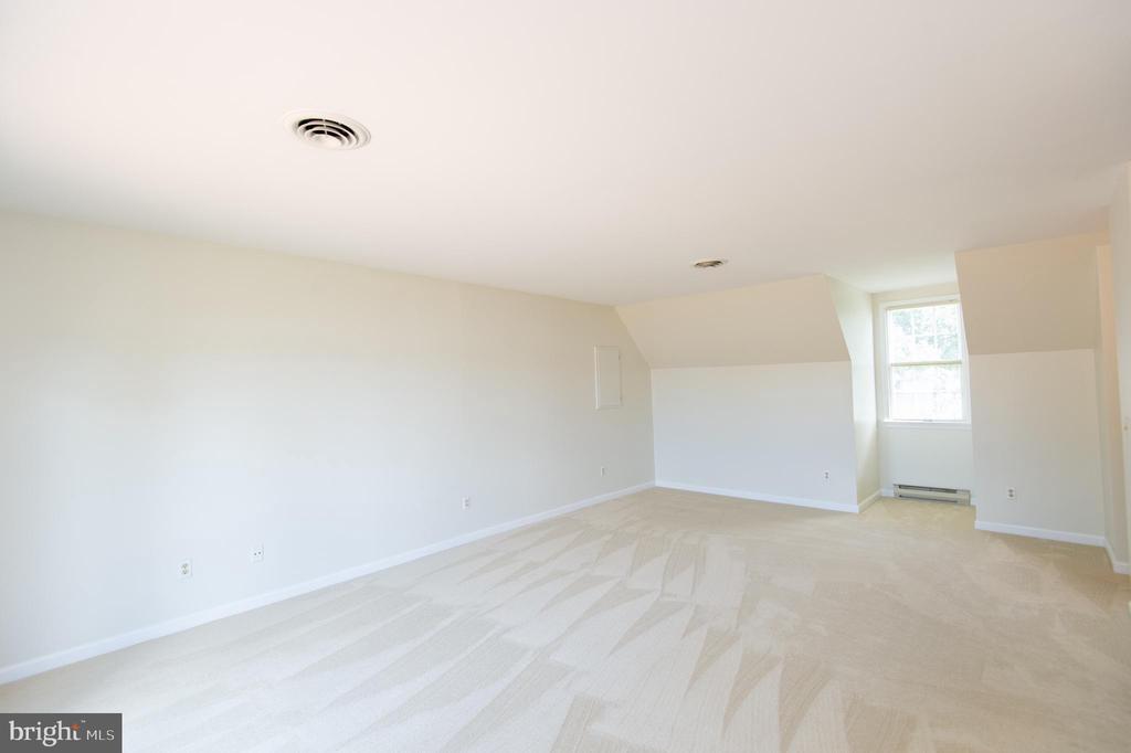 1619 PERSEUS ROAD
