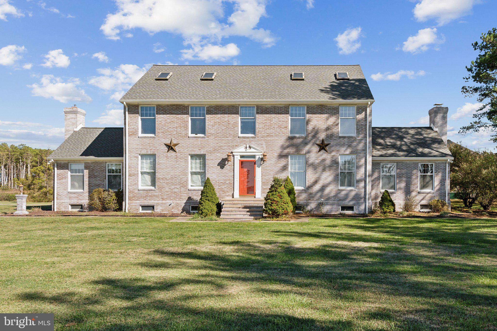 5253 RAGGED POINT ROAD