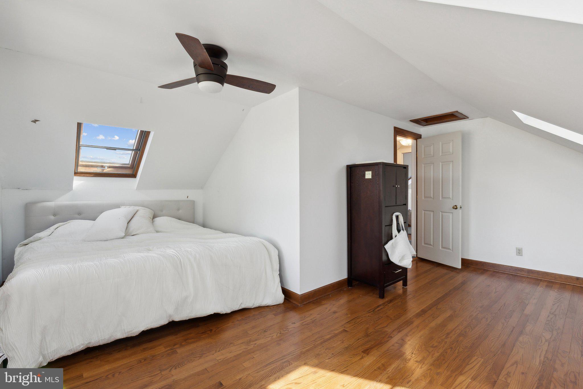 5253 RAGGED POINT ROAD