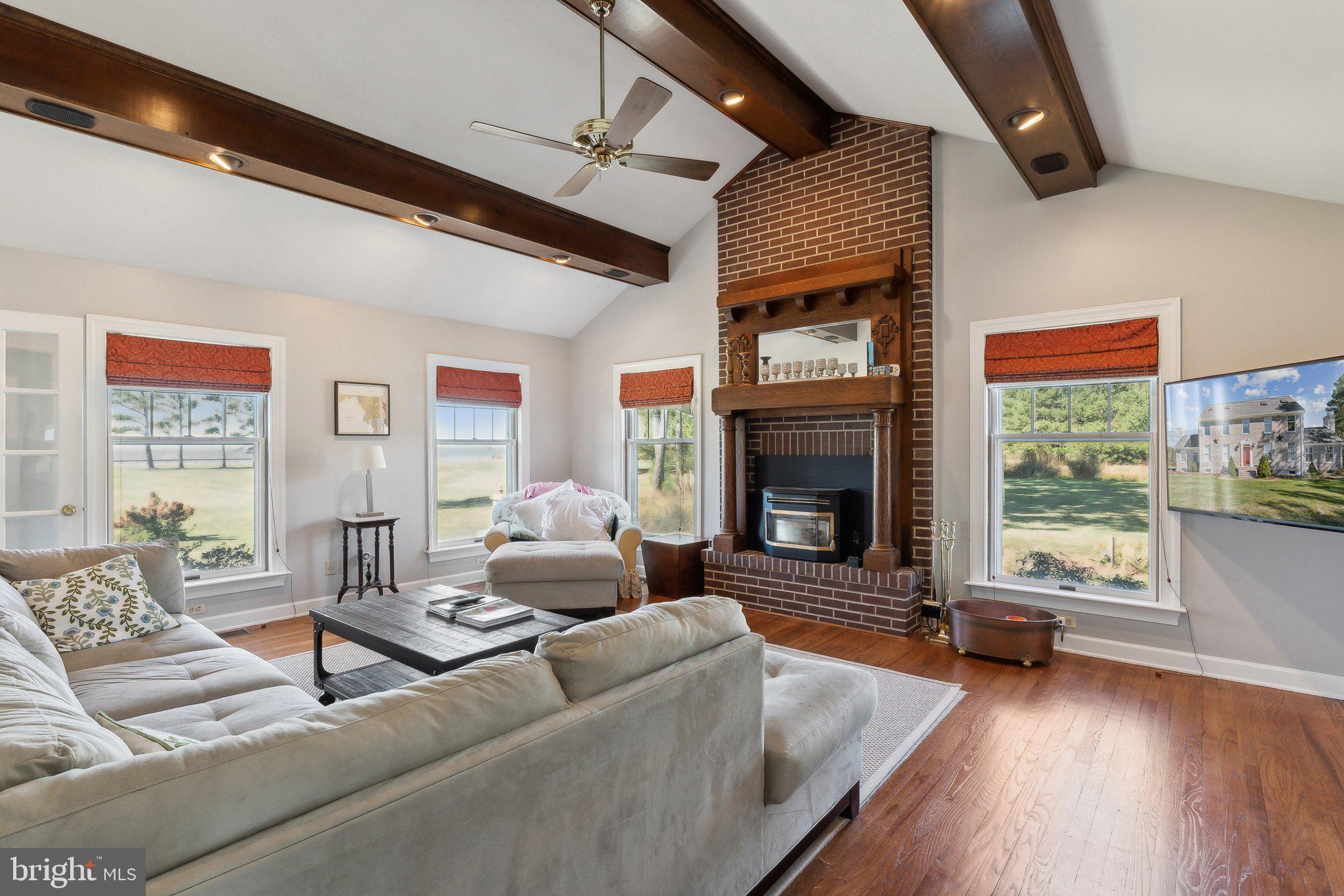 5253 RAGGED POINT ROAD