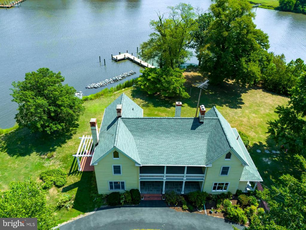 2208 HORNS POINT ROAD