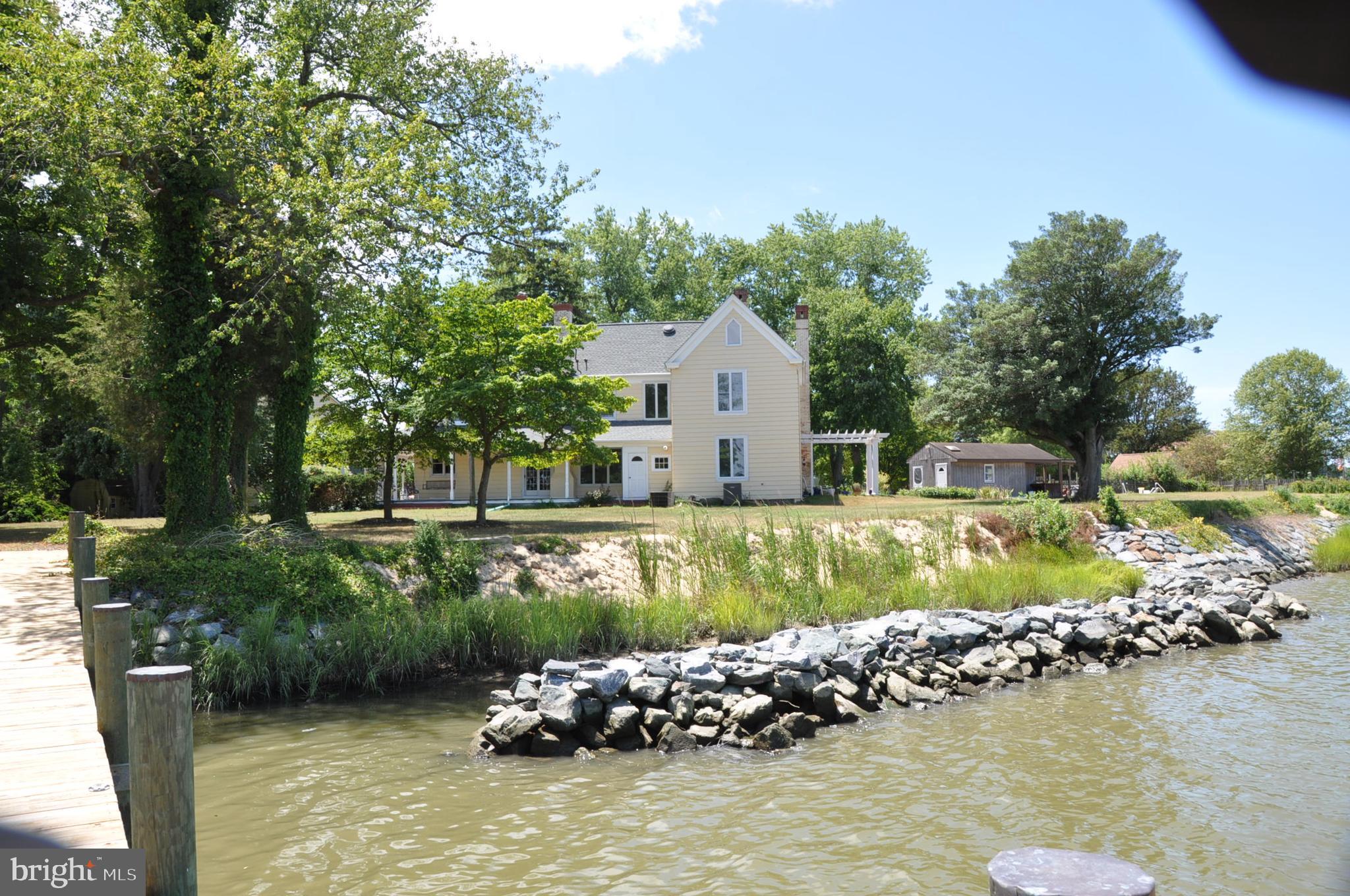 2208 HORNS POINT ROAD