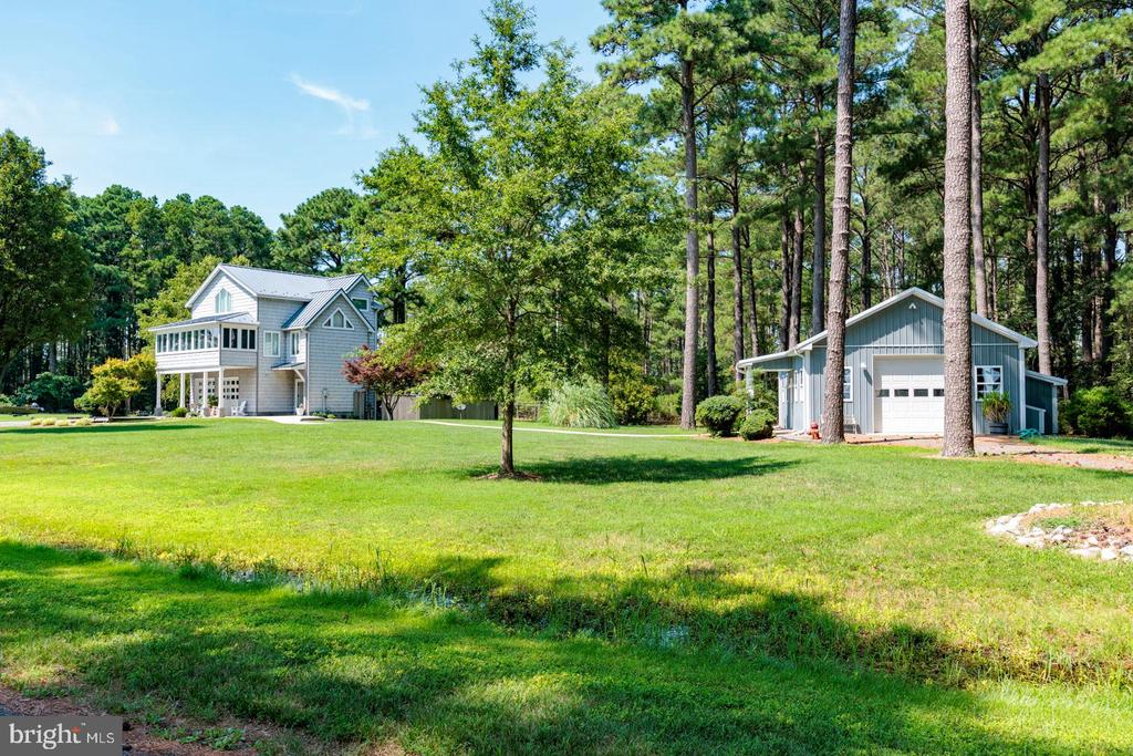 3113 BAY VIEW DRIVE