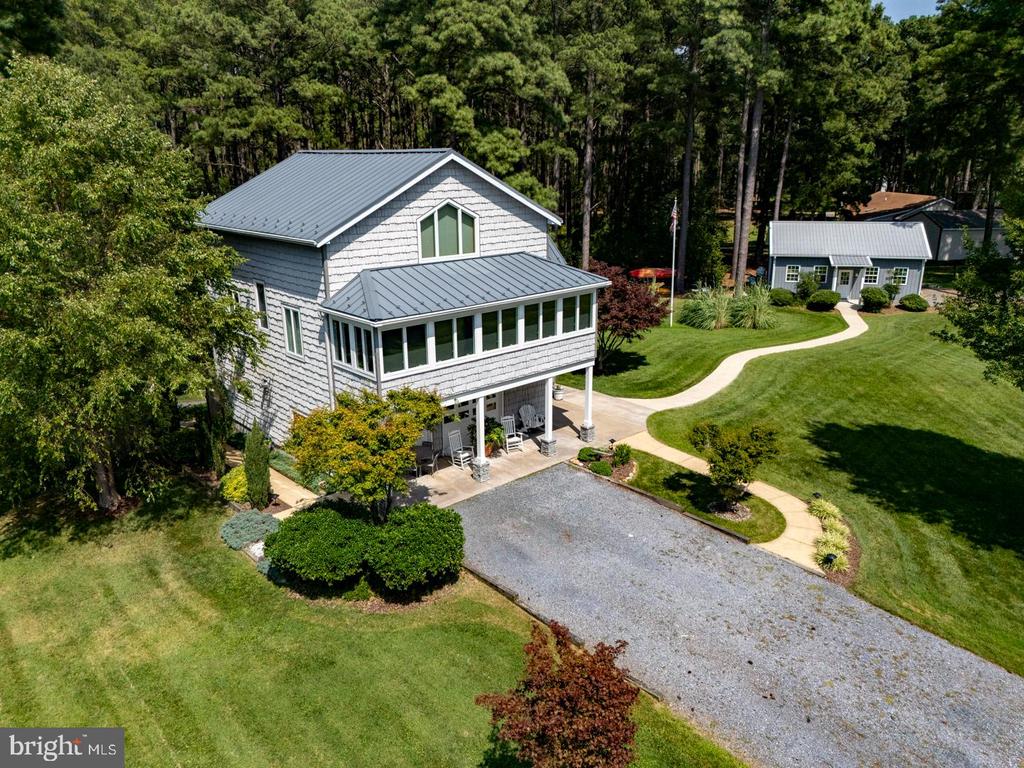 3113 BAY VIEW DRIVE