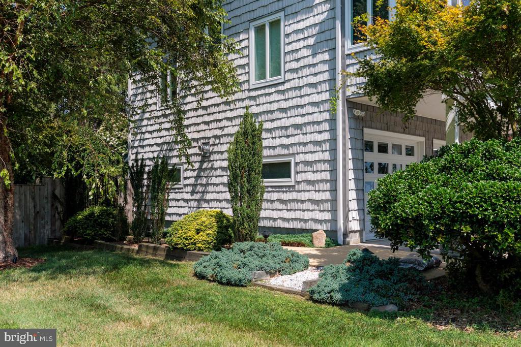 3113 BAY VIEW DRIVE