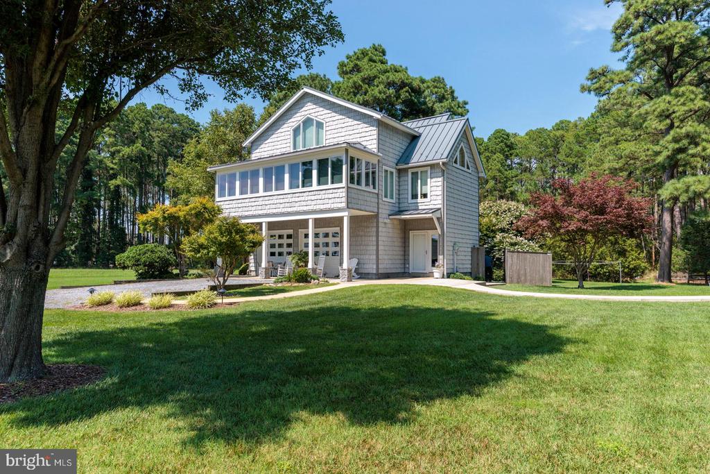 3113 BAY VIEW DRIVE