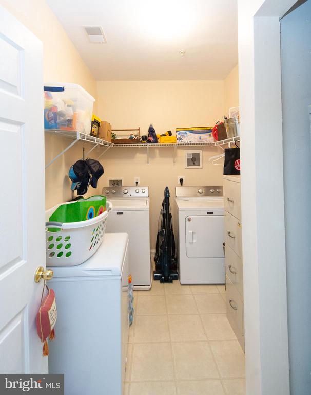 700 CATTAIL COVE Unit: 212