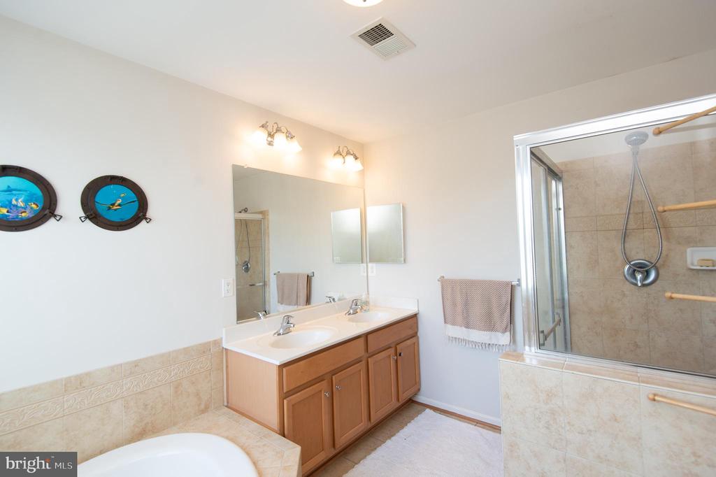 329 SHIPYARD DRIVE Unit: 73
