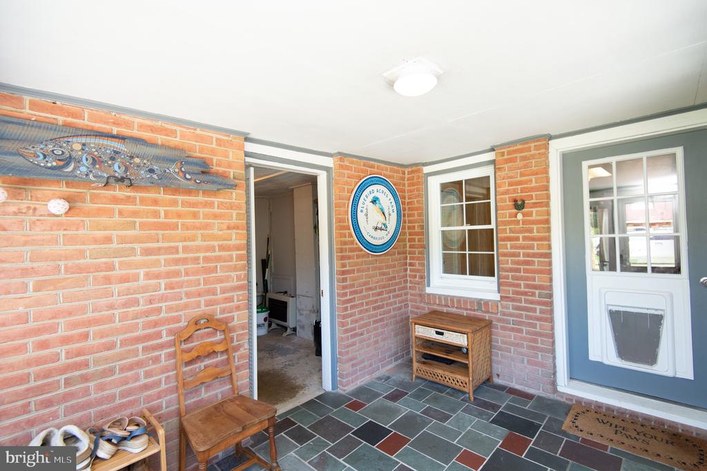 885 HUDSON ROAD
