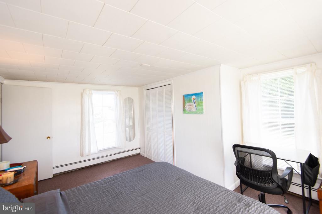 885 HUDSON ROAD