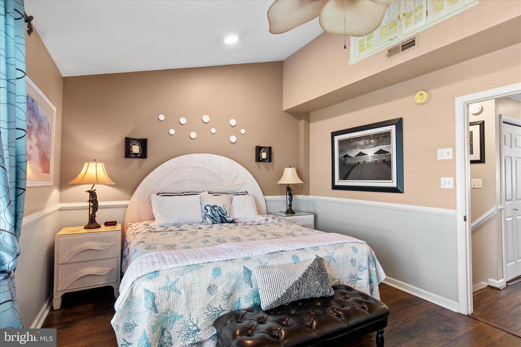 121 70TH STREET Unit: 4