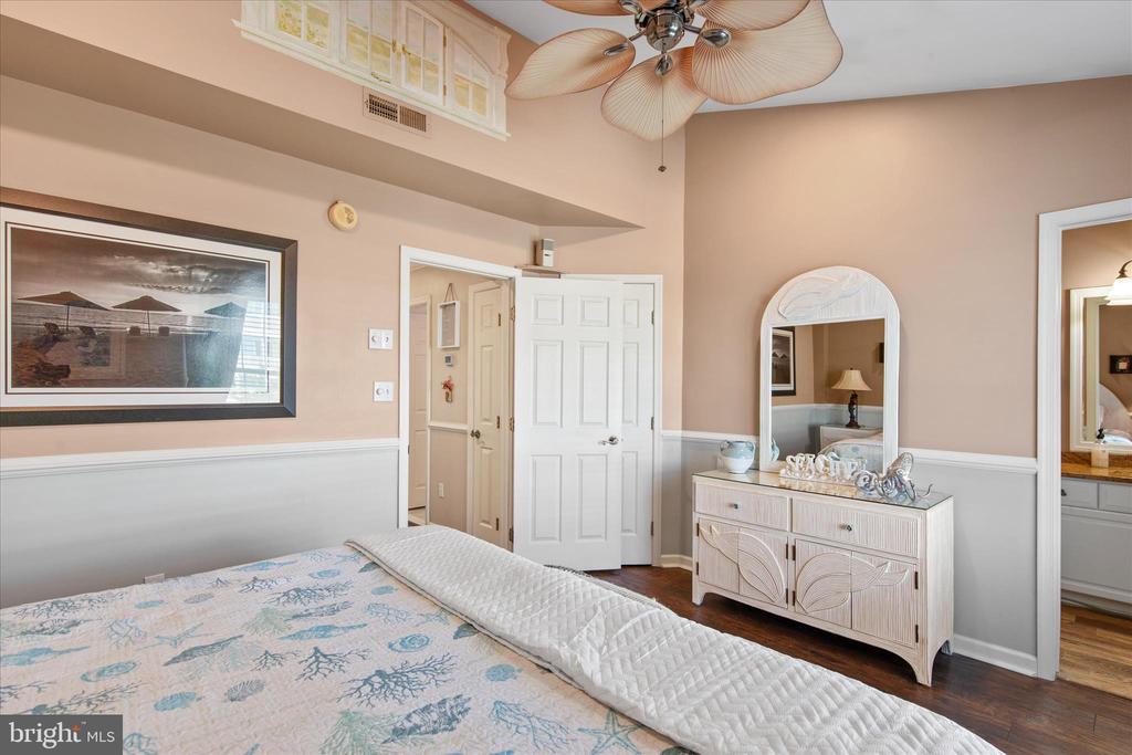 121 70TH STREET Unit: 4