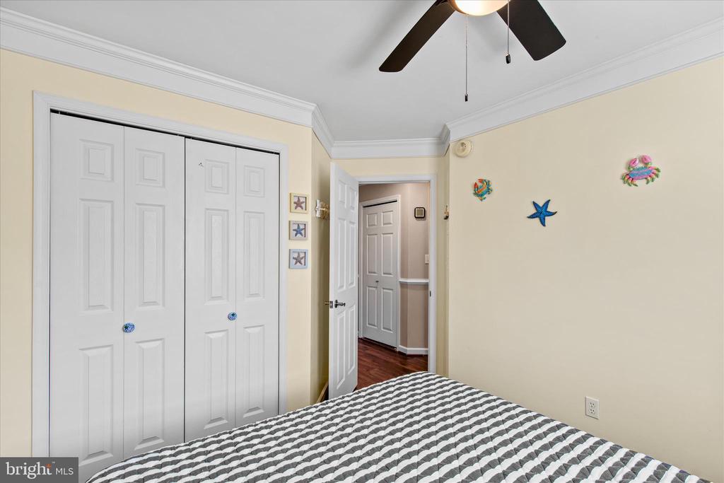 121 70TH STREET Unit: 4