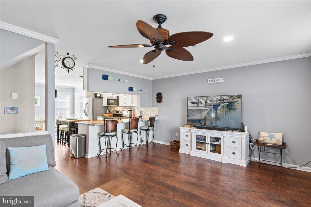 121 70TH STREET Unit: 4
