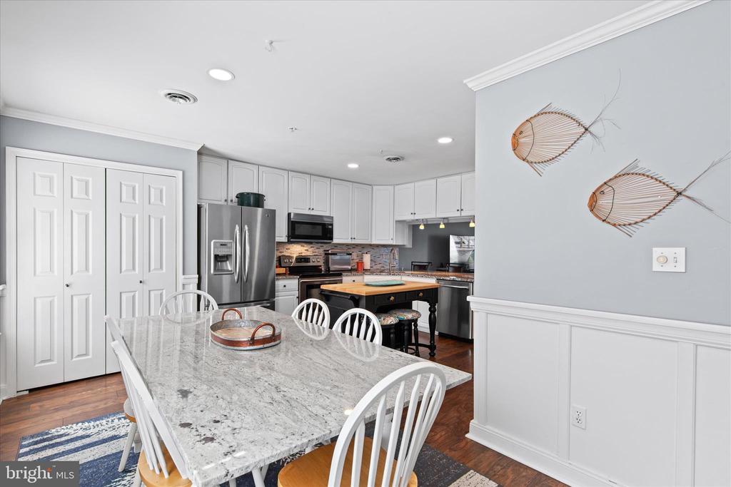 121 70TH STREET Unit: 4