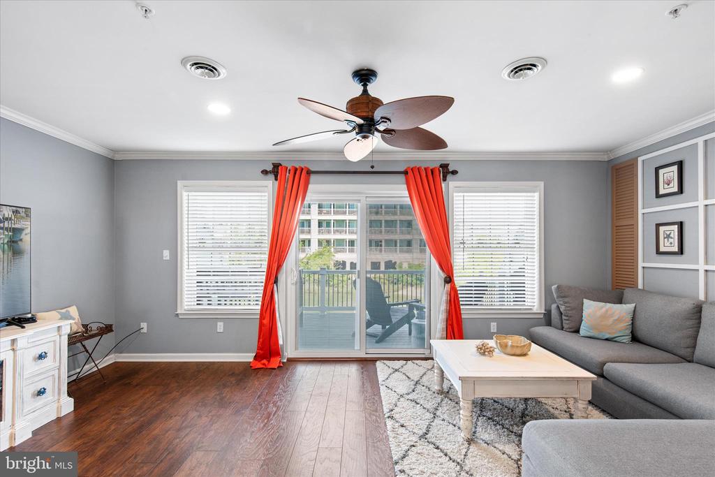 121 70TH STREET Unit: 4