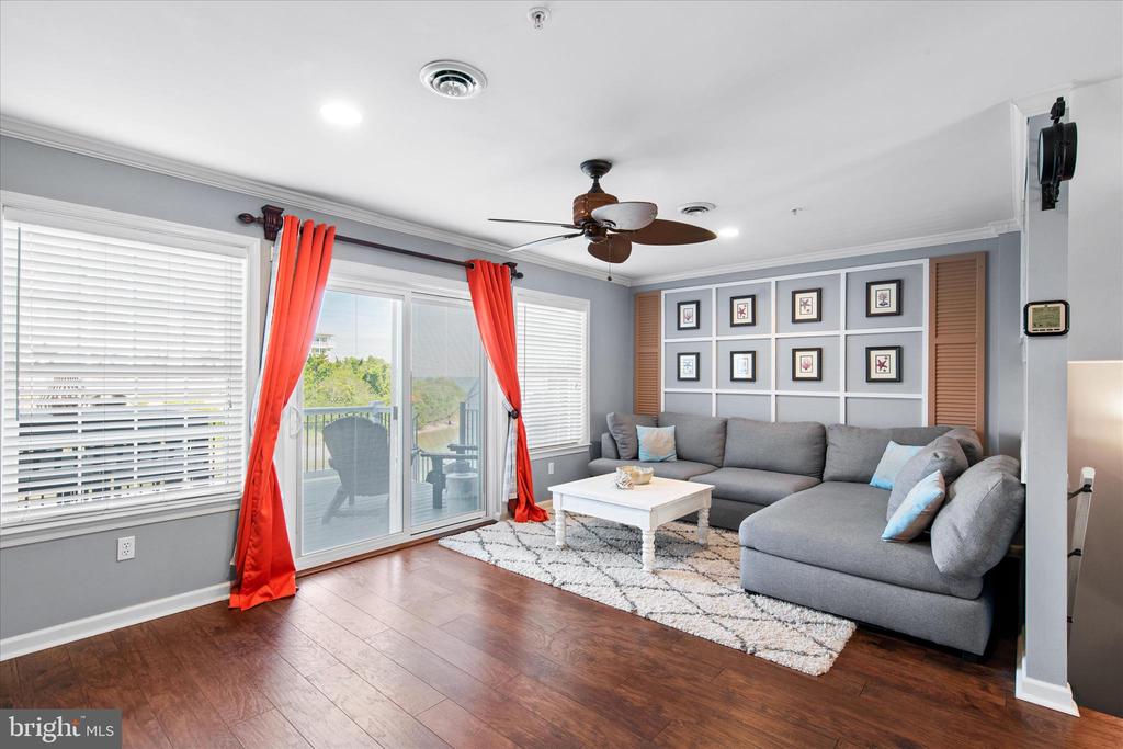 121 70TH STREET Unit: 4