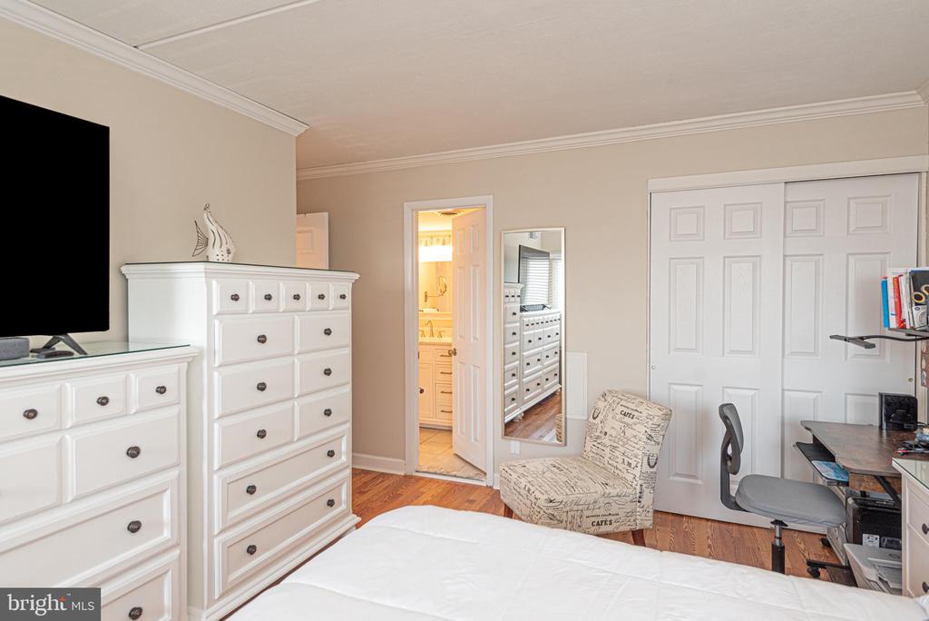 3001 ATLANTIC AVENUE Unit: 203