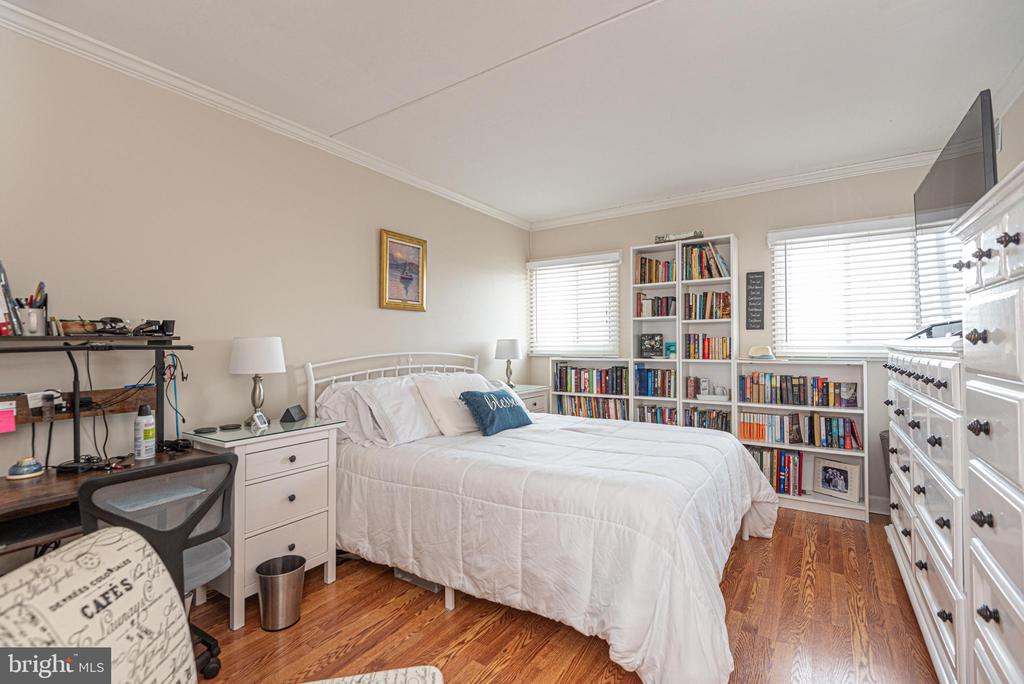 3001 ATLANTIC AVENUE Unit: 203