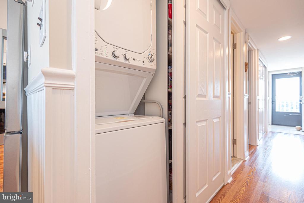 3001 ATLANTIC AVENUE Unit: 203