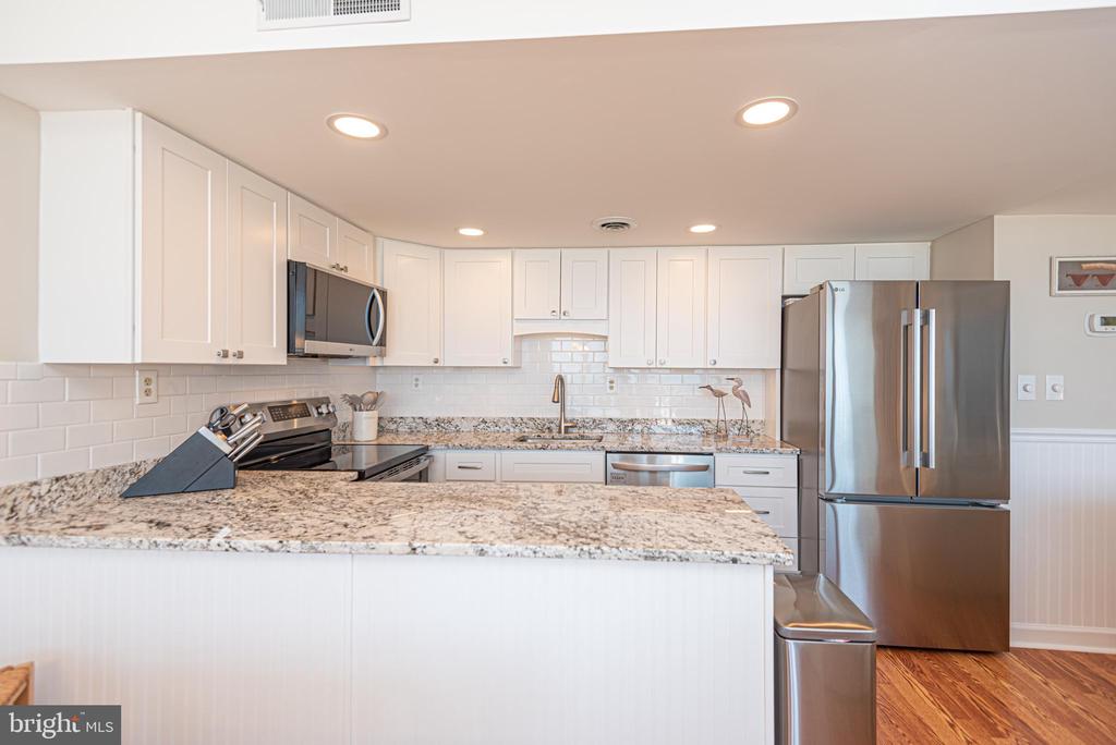 3001 ATLANTIC AVENUE Unit: 203